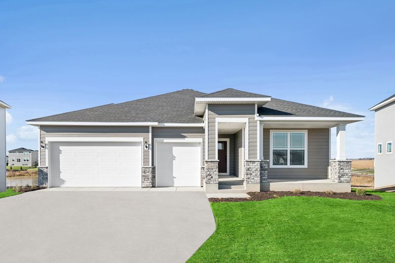 Exterior:Exterior Front