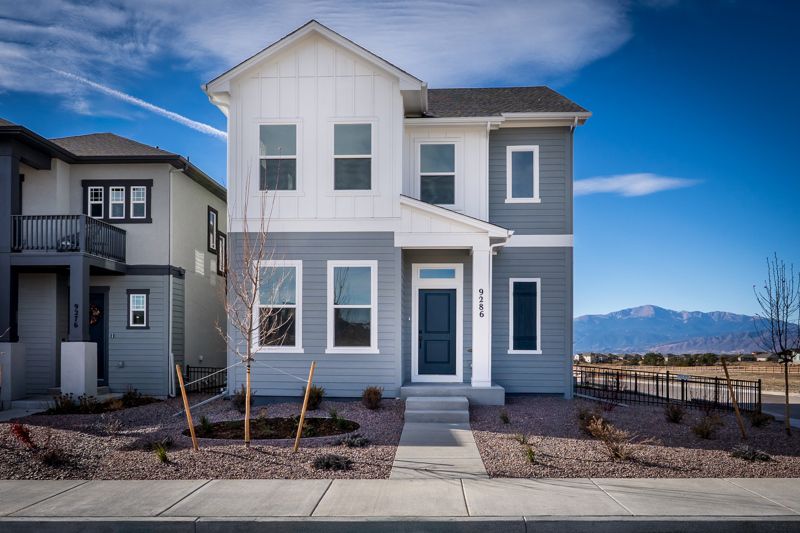 Exterior:Exterior Front