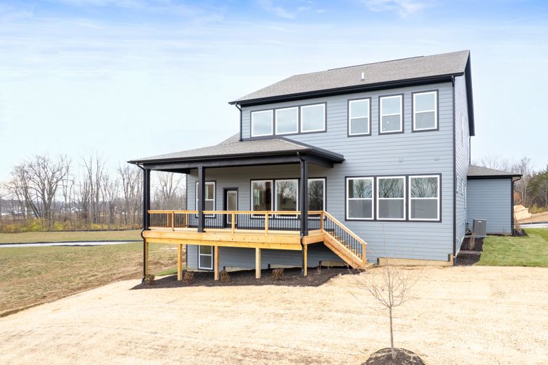 Exterior:Exterior Rear