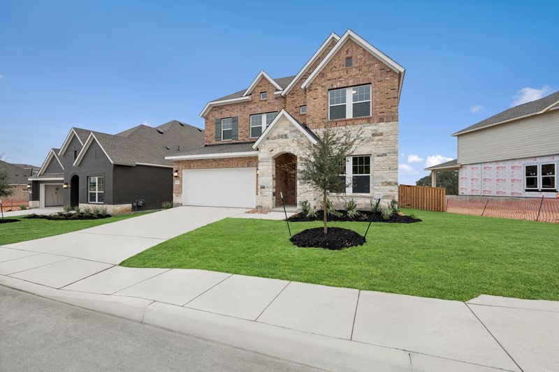 Exterior:Exterior Front