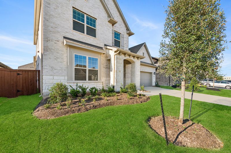 Exterior:Exterior Front