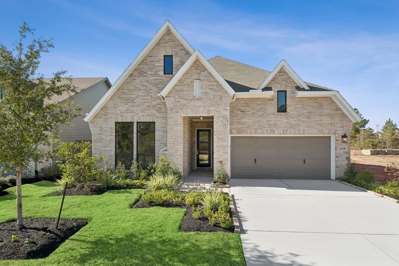 Exterior:Exterior Front