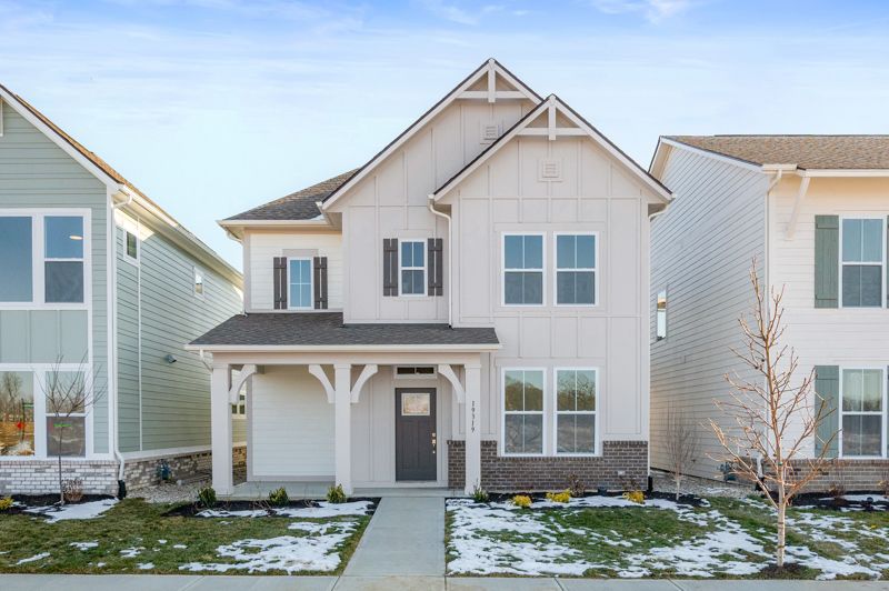 Exterior:Exterior Front