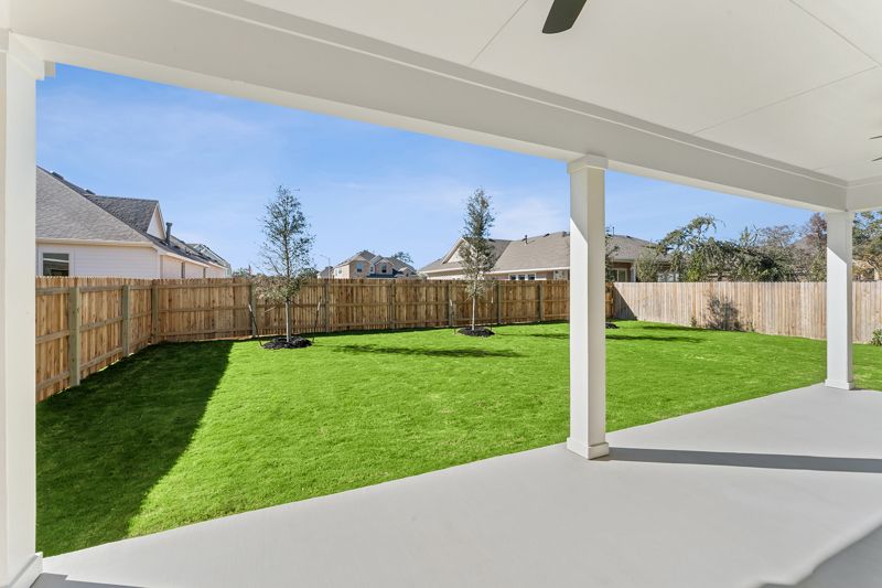 Exterior:Exterior Rear