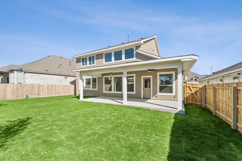 Exterior:Exterior Rear