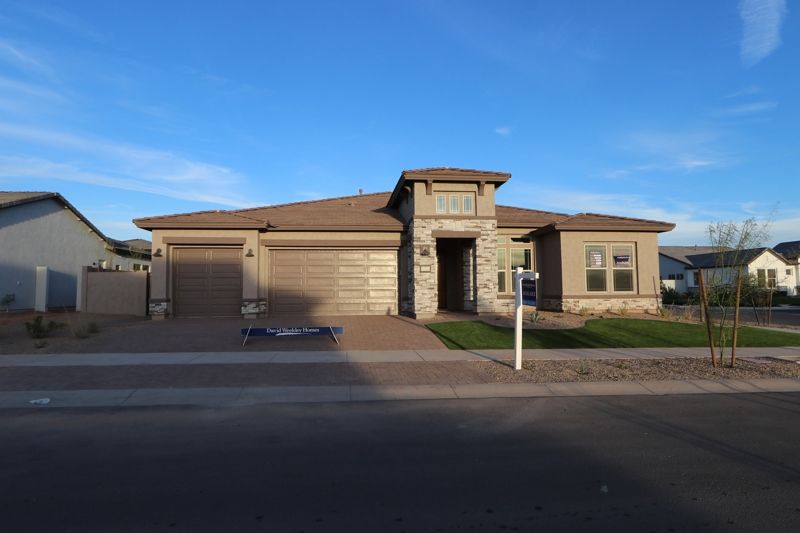 Exterior:Exterior Front