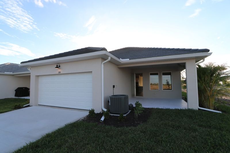 Exterior:Exterior Rear