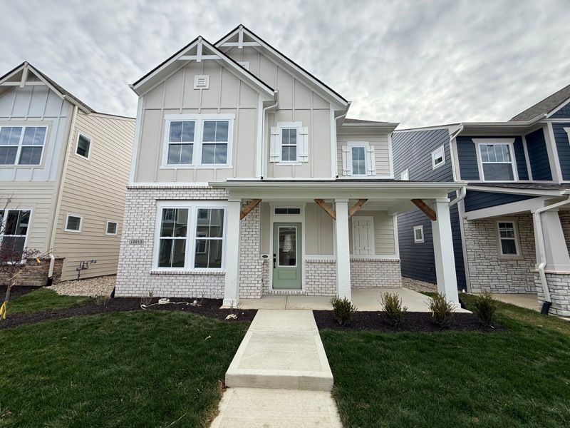 Exterior:Exterior Front