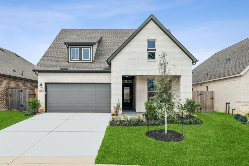 Exterior:Exterior Front