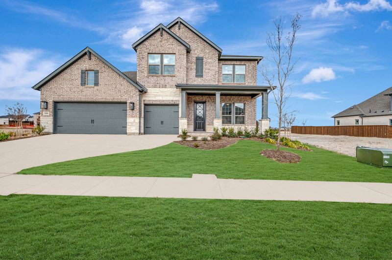 Exterior:Exterior Front