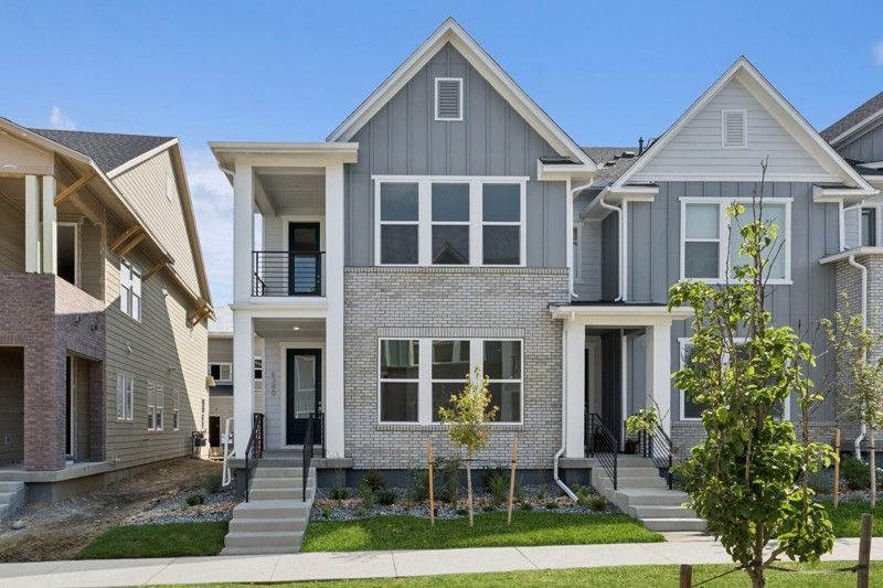 Exterior:Exterior Front