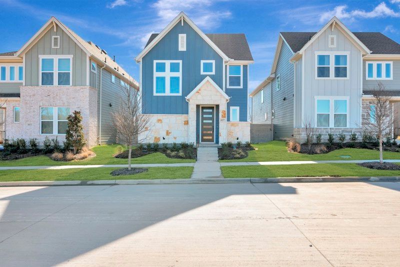 Exterior:Exterior Front