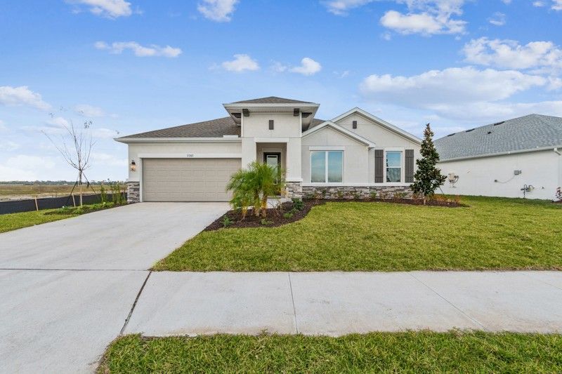 Exterior:Exterior Front