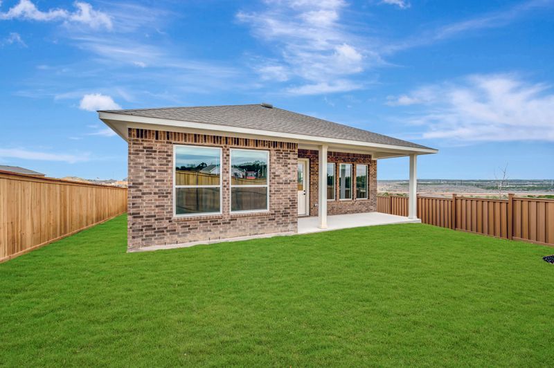 Exterior:Exterior Rear