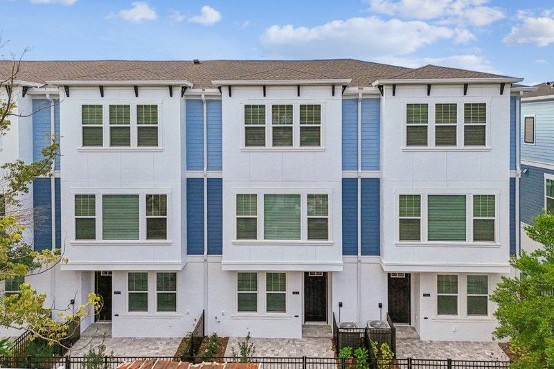 Exterior:Exterior Front