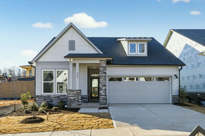 Exterior:Exterior Front