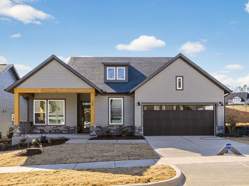 Exterior:Exterior Front