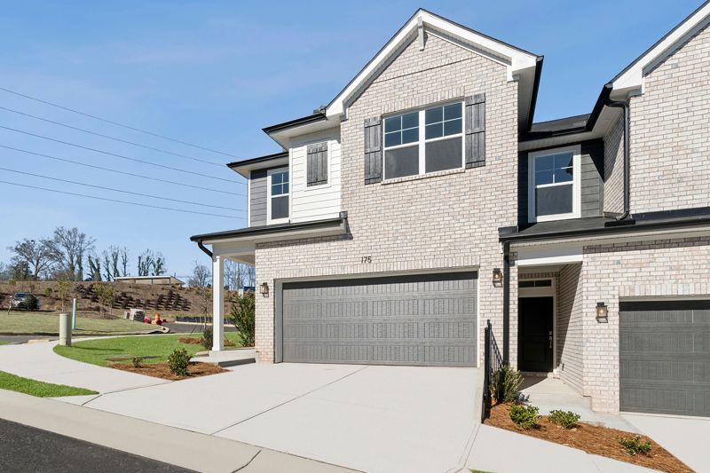 Exterior:Exterior Front