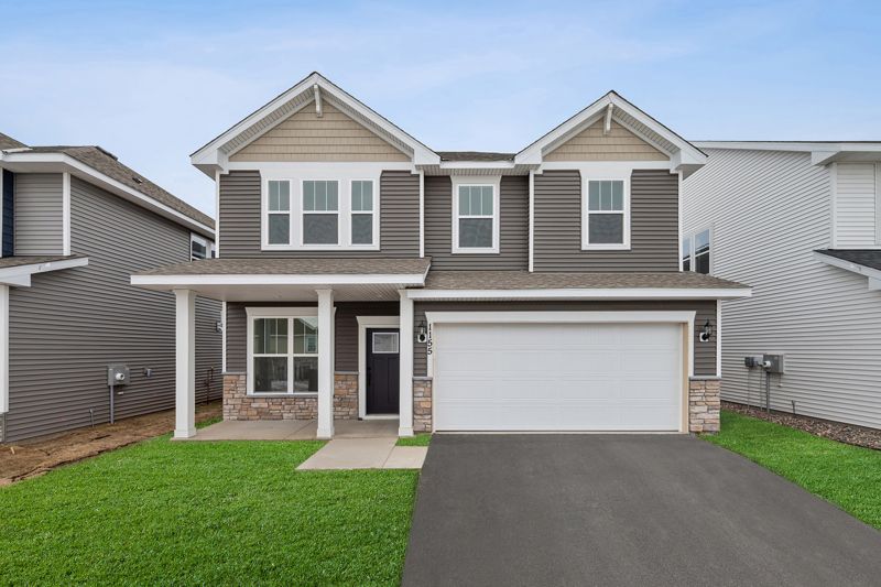 Exterior:Exterior Front