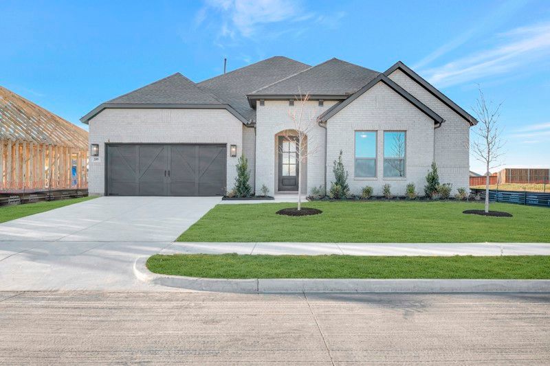 Exterior:Exterior Front