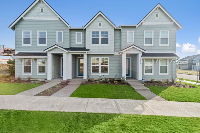 Exterior:Exterior Front