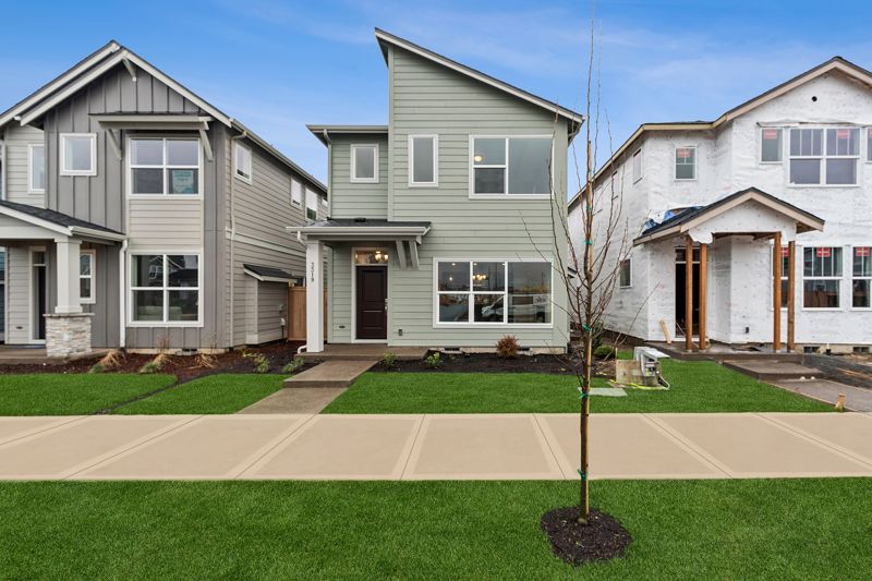 Exterior:Exterior Front