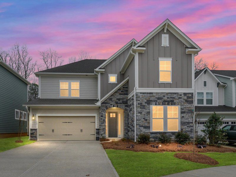 Exterior:Exterior Front