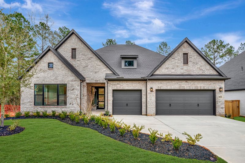 Exterior:Exterior Front