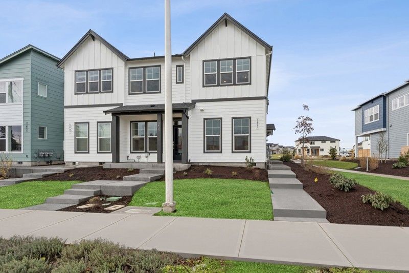 Exterior:Exterior Front