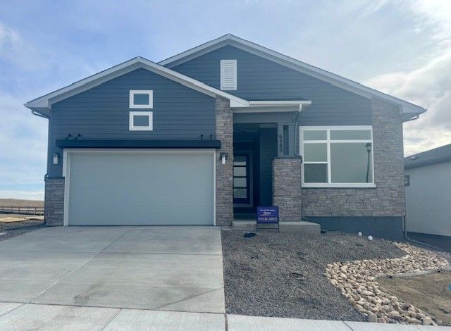 Exterior:Exterior Front