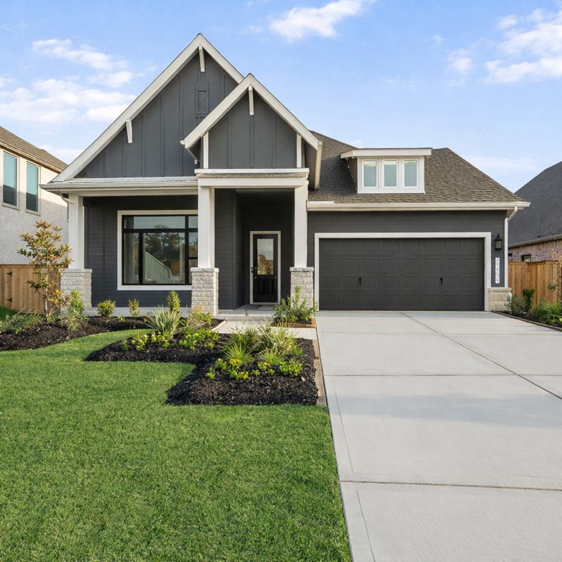 Exterior:Exterior Front