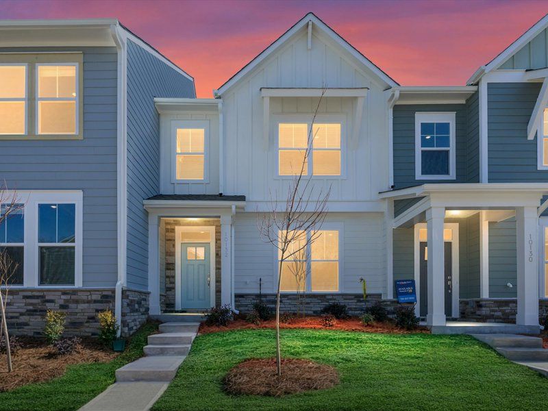 Exterior:Exterior Front