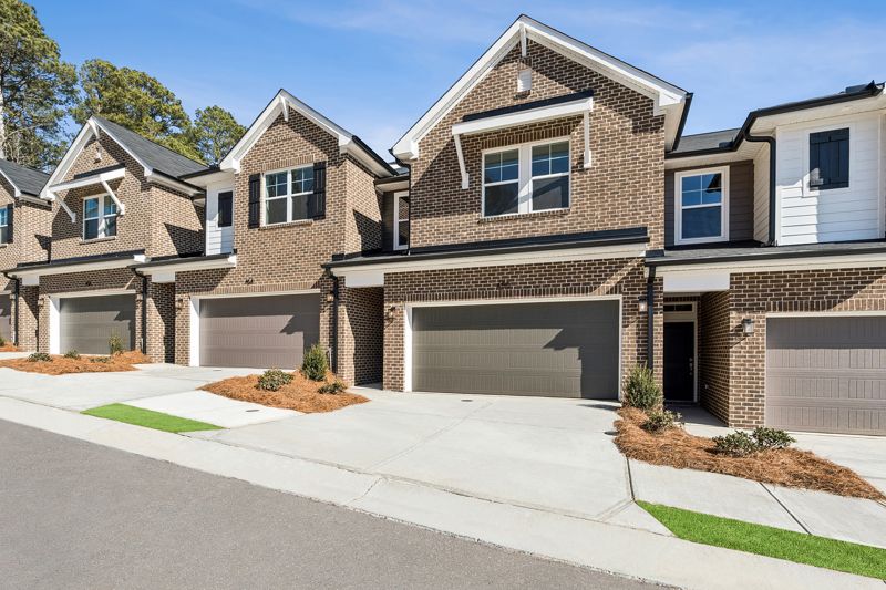 Exterior:Exterior Front