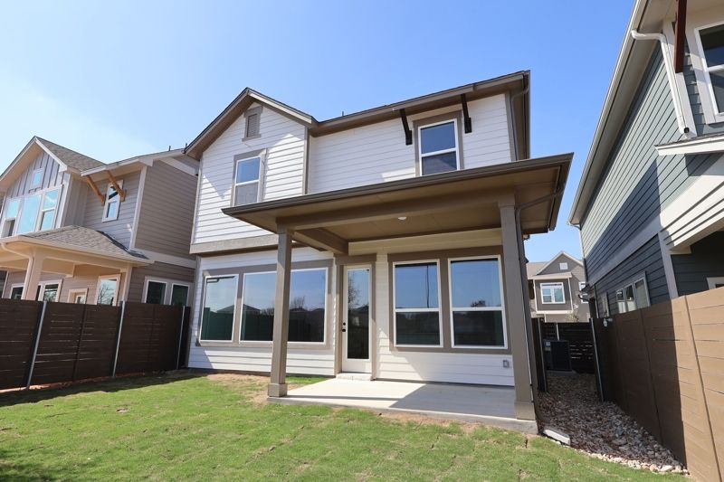 Exterior:Exterior Rear