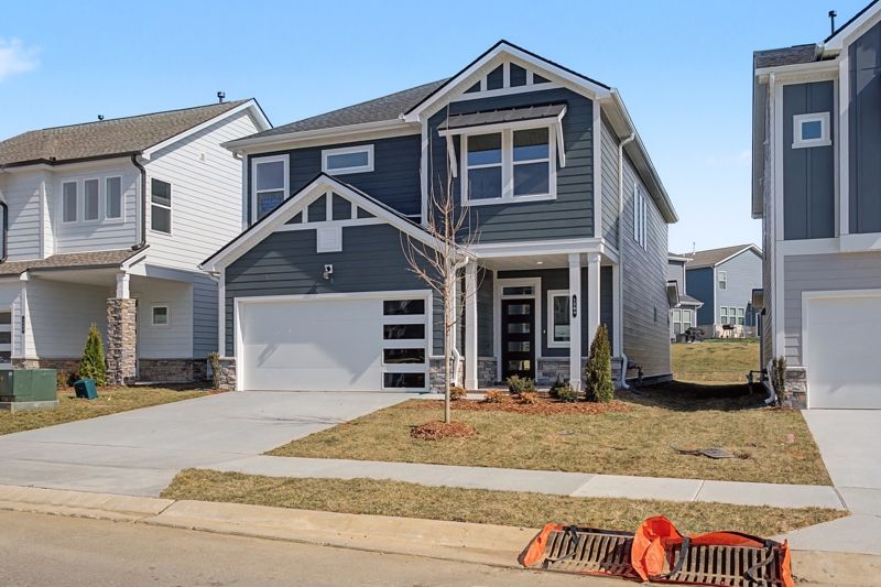 Exterior:Exterior Front