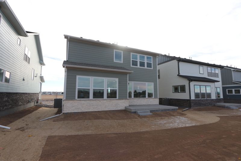 Exterior:Exterior Rear