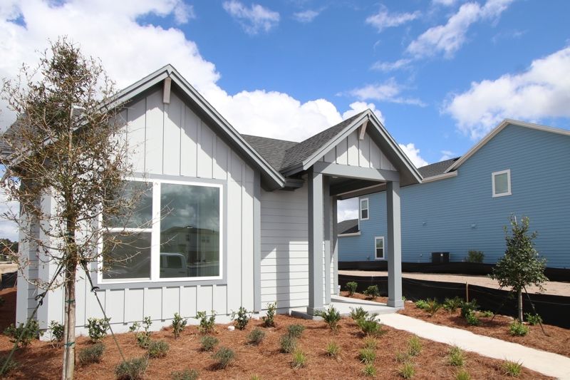 Exterior:Exterior Front