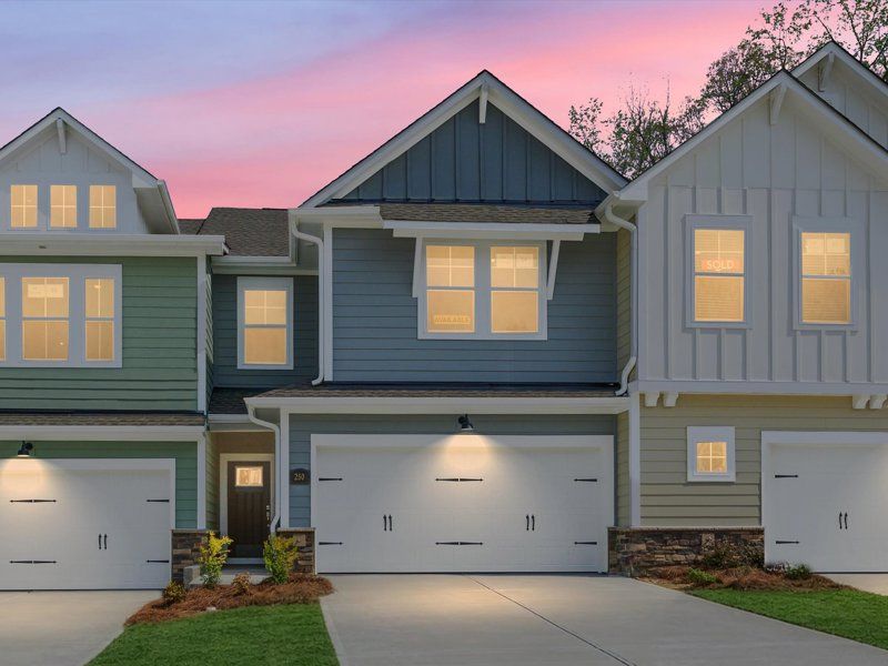 Exterior:Exterior Front