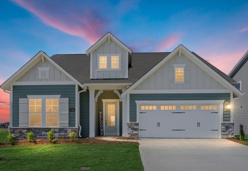 Exterior:Exterior Front