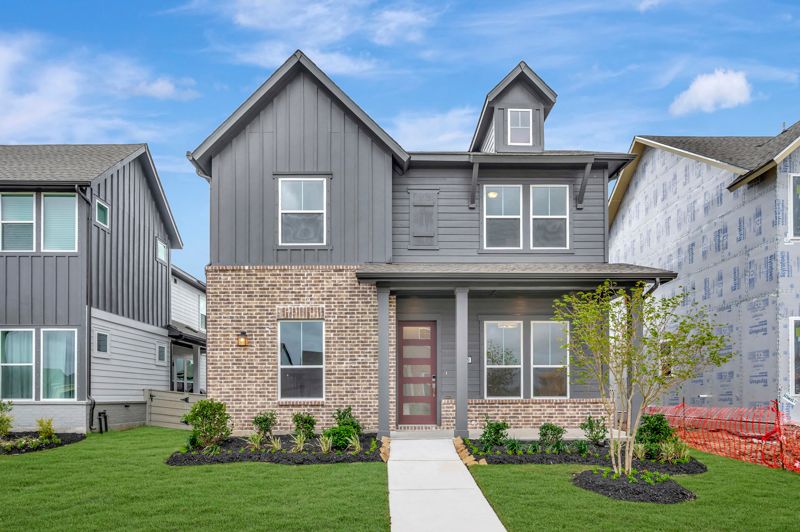 Exterior:Exterior Front