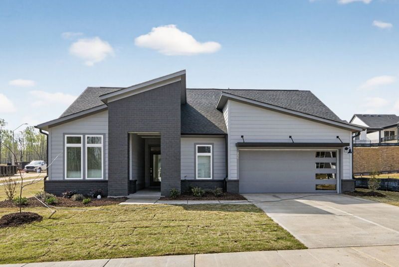 Exterior:Exterior Front