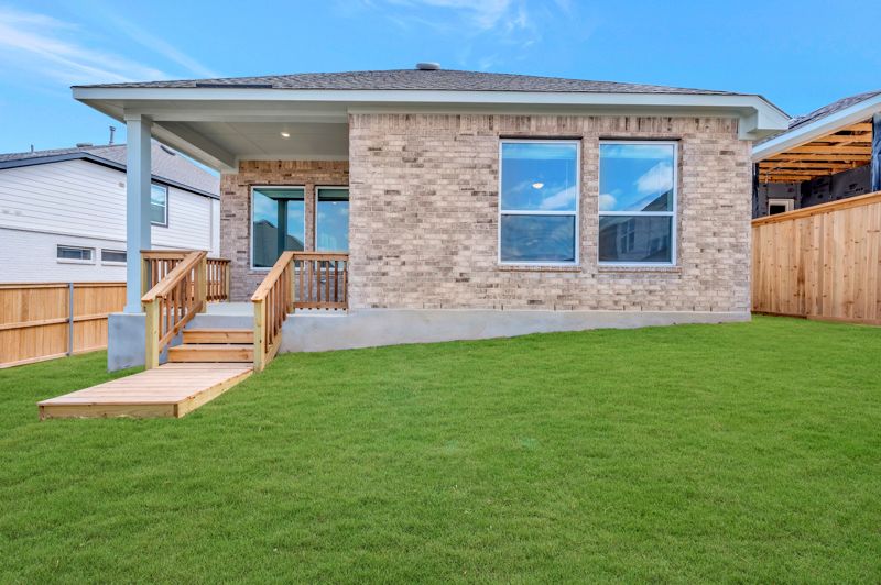 Exterior:Exterior Rear