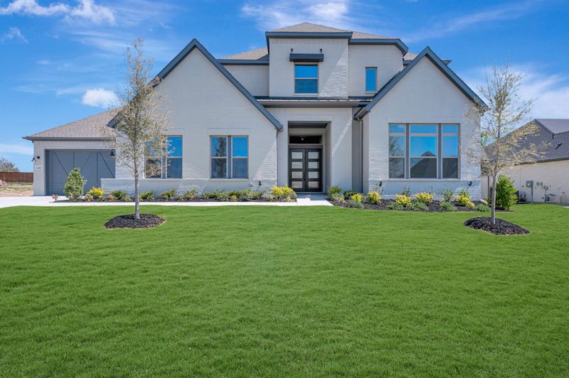 Exterior:Exterior Front