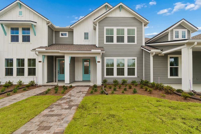 Exterior:Exterior Front