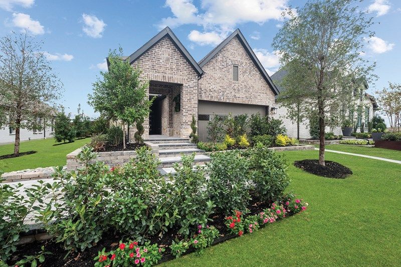 Exterior:The Heron - A Exterior