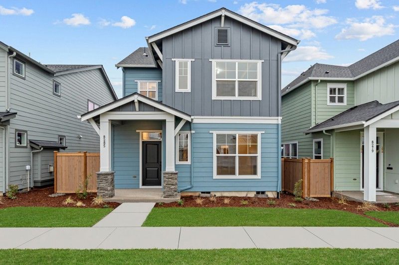 Exterior:Exterior Front