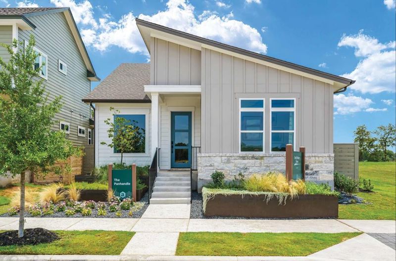 Exterior:Exterior Front