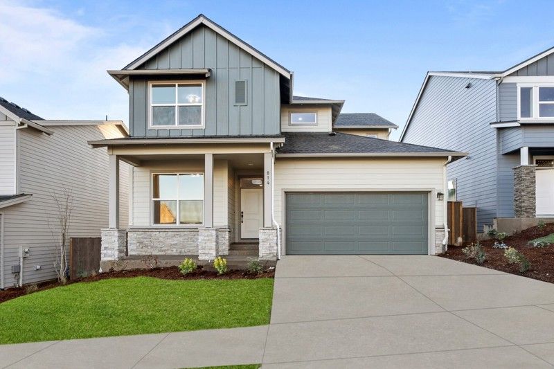 Exterior:Exterior Front