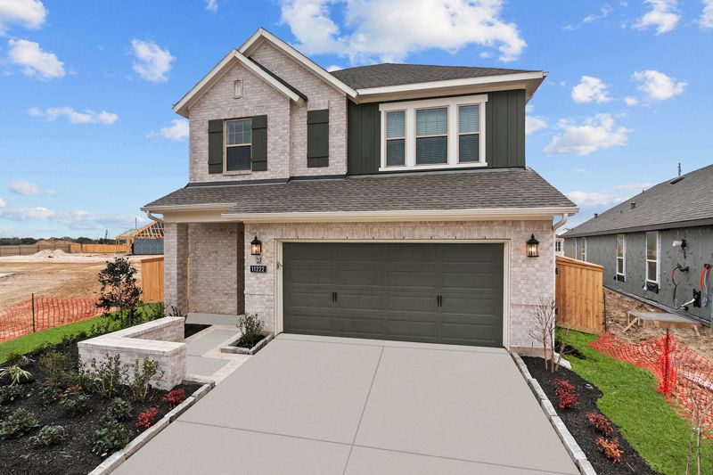 Exterior:Exterior Front