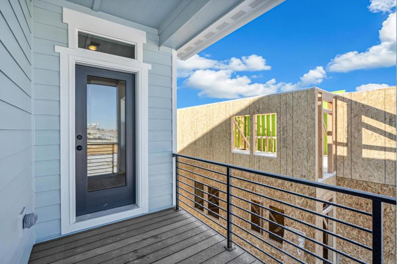 Exterior:Outdoor Living Area